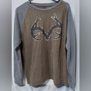 Realtree Gray and Brown Crewneck Tee Long Sleeved. Outdoors Grunge